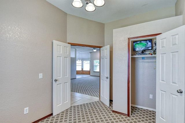 901 SE 36th Street, Moore, OK 73160