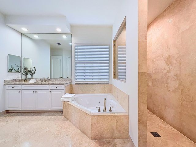 10360 Peninsula Place, Parkland, FL 33076