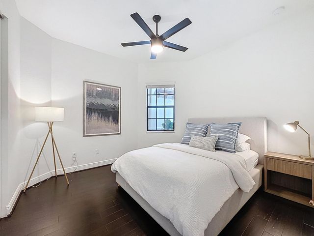 10360 Peninsula Place, Parkland, FL 33076