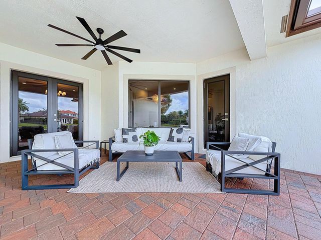 10360 Peninsula Place, Parkland, FL 33076