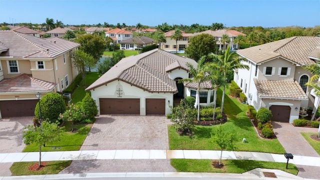 10360 Peninsula Place, Parkland, FL 33076