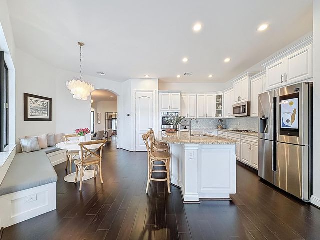 10360 Peninsula Place, Parkland, FL 33076