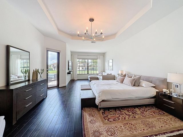 10360 Peninsula Place, Parkland, FL 33076