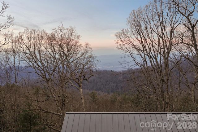 751 New Sprout Lane, Hendersonville, NC 28792