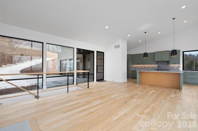 751 New Sprout Lane, Hendersonville, NC 28792