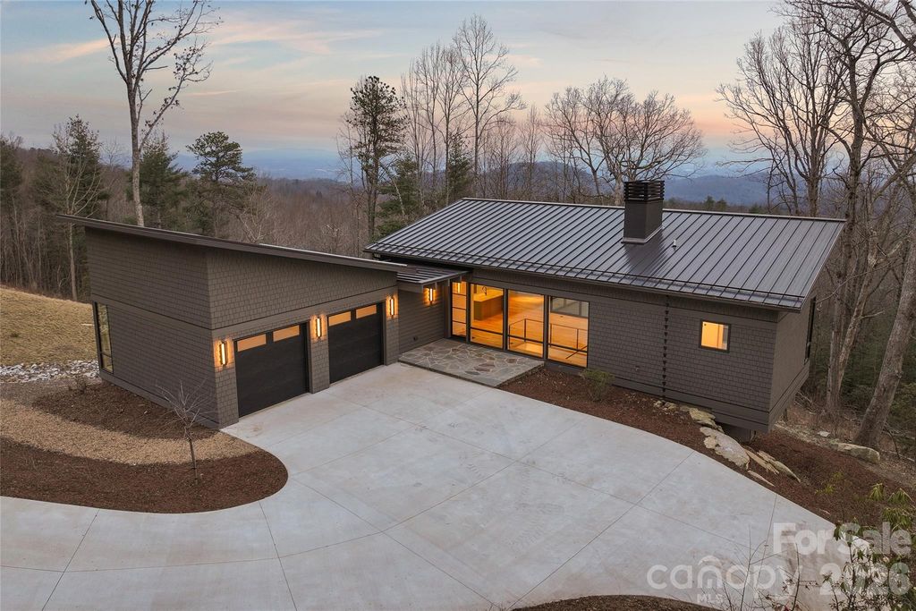 751 New Sprout Lane, Hendersonville, NC 28792