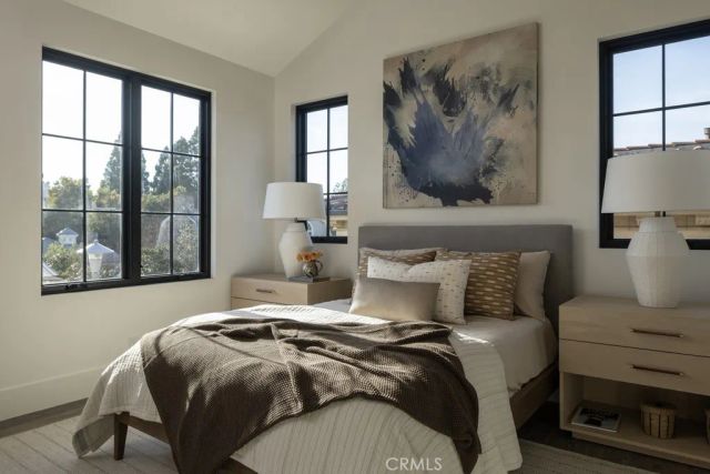 8 Cherry Hills Lane, Newport Beach, CA 92660