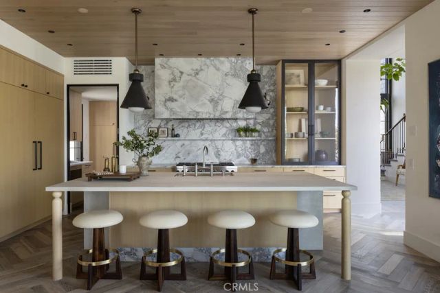 8 Cherry Hills Lane, Newport Beach, CA 92660