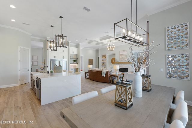 2045 STATE ROAD 13 N, Fruit Cove, FL 32259