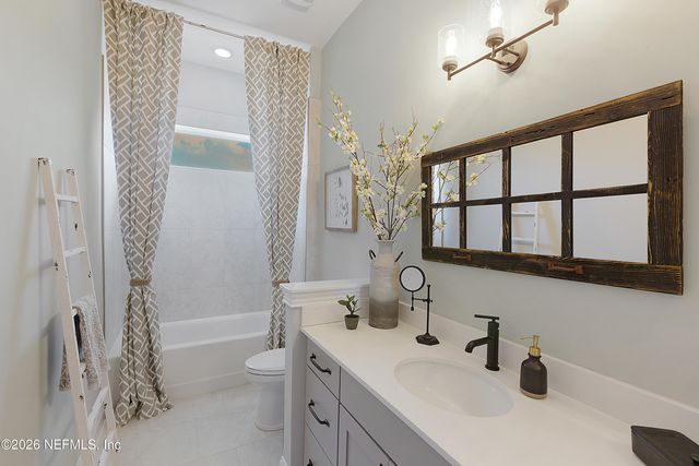 2045 STATE ROAD 13 N, Fruit Cove, FL 32259