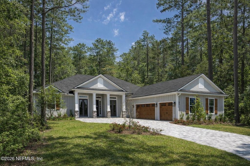 2045 STATE ROAD 13 N, Fruit Cove, FL 32259