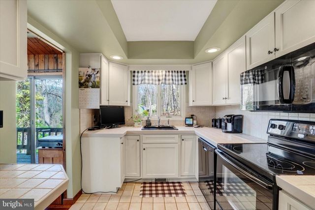 777 ALDINGER DR, Dallastown, PA 17313
