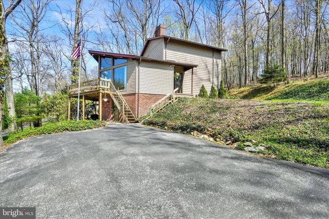 777 ALDINGER DR, Dallastown, PA 17313