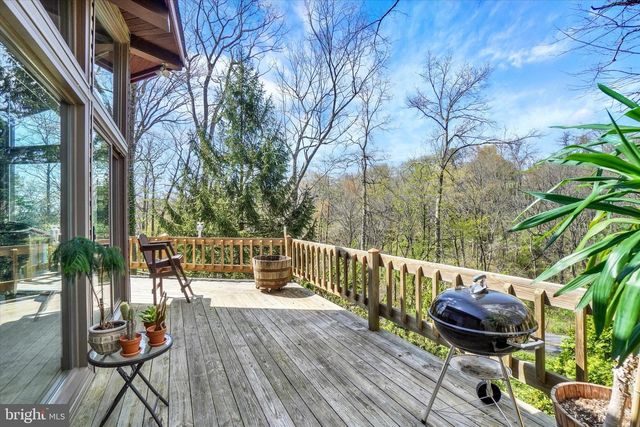 777 ALDINGER DR, Dallastown, PA 17313