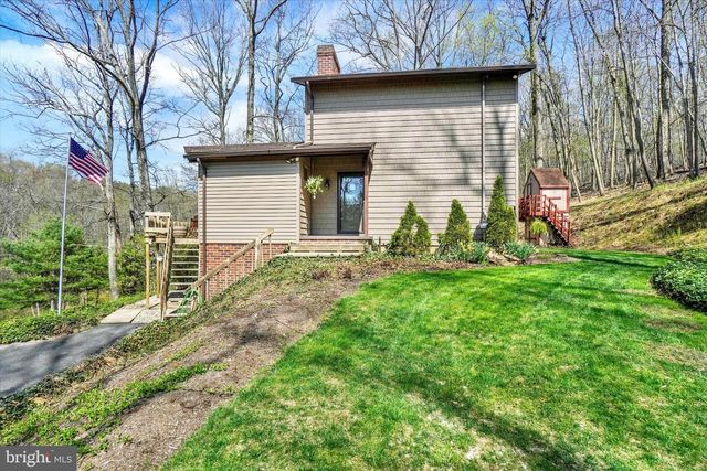 777 ALDINGER DR, Dallastown, PA 17313