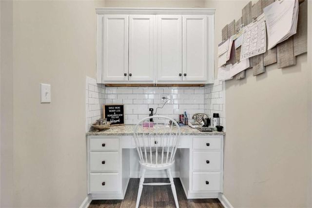 105 Hacienda Avenue, Locust Grove, GA 30248