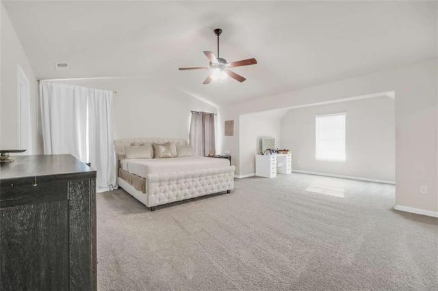 105 Hacienda Avenue, Locust Grove, GA 30248