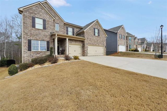 105 Hacienda Avenue, Locust Grove, GA 30248