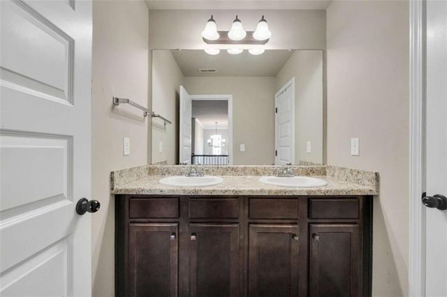 105 Hacienda Avenue, Locust Grove, GA 30248