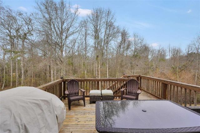 105 Hacienda Avenue, Locust Grove, GA 30248