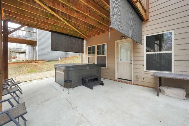 105 Hacienda Avenue, Locust Grove, GA 30248