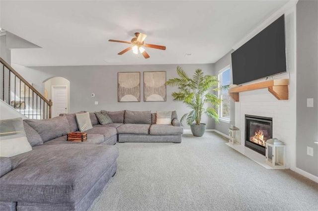 105 Hacienda Avenue, Locust Grove, GA 30248