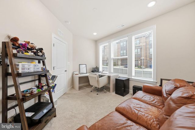 7220 MOUNTAINEER DR, Alexandria, VA 22306