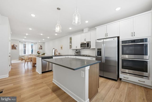 7220 MOUNTAINEER DR, Alexandria, VA 22306