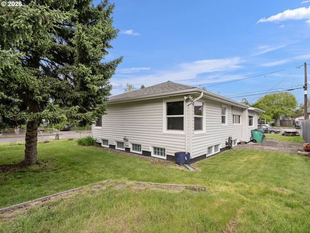 7060 Ne DAVIS St, Portland, OR 97213