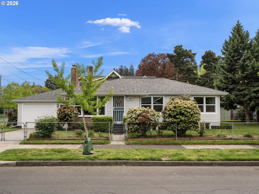 7060 Ne DAVIS St, Portland, OR 97213