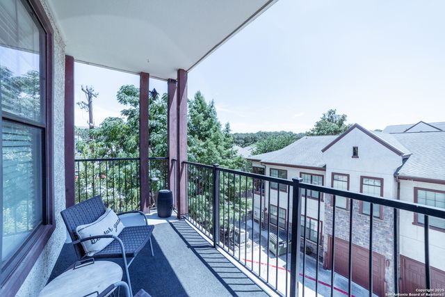 7342 Oak Manor Dr Apt 7202, San Antonio, TX 78229