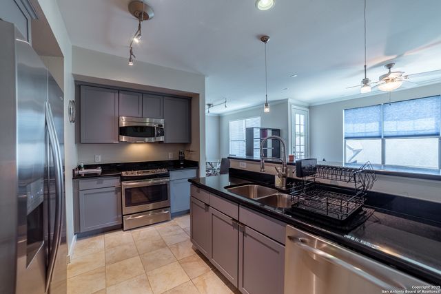 7342 Oak Manor Dr Apt 7202, San Antonio, TX 78229