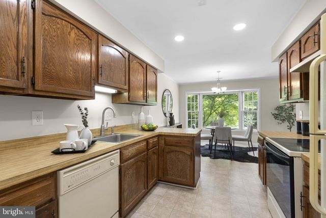 1705 LOGMILL LN, Gaithersburg, MD 20879
