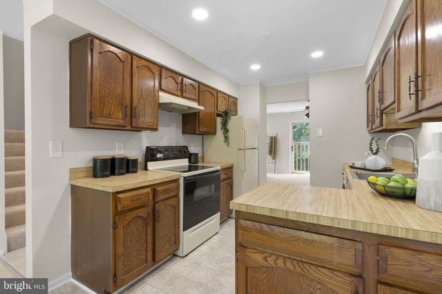 1705 LOGMILL LN, Gaithersburg, MD 20879
