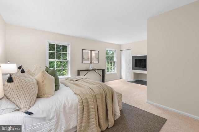 1705 LOGMILL LN, Gaithersburg, MD 20879