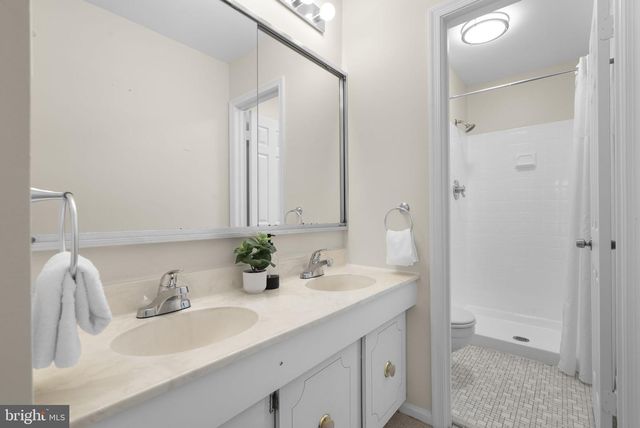 1705 LOGMILL LN, Gaithersburg, MD 20879