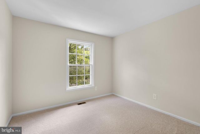 1705 LOGMILL LN, Gaithersburg, MD 20879