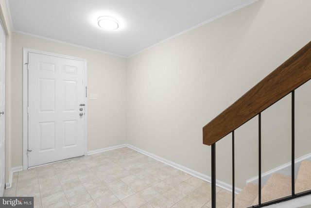 1705 LOGMILL LN, Gaithersburg, MD 20879
