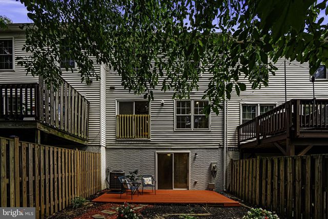 1705 LOGMILL LN, Gaithersburg, MD 20879