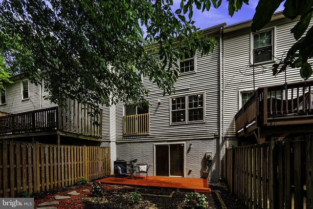 1705 LOGMILL LN, Gaithersburg, MD 20879