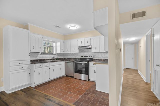 64 St. John, Cabot, AR 72023