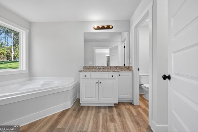 408 Seashell Court 14, Statham, GA 30666