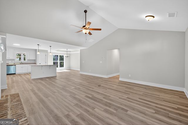 408 Seashell Court 14, Statham, GA 30666