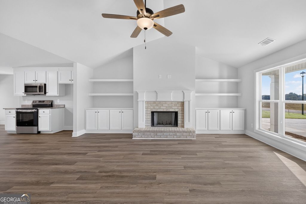408 Seashell Court 14, Statham, GA 30666 — photo 5