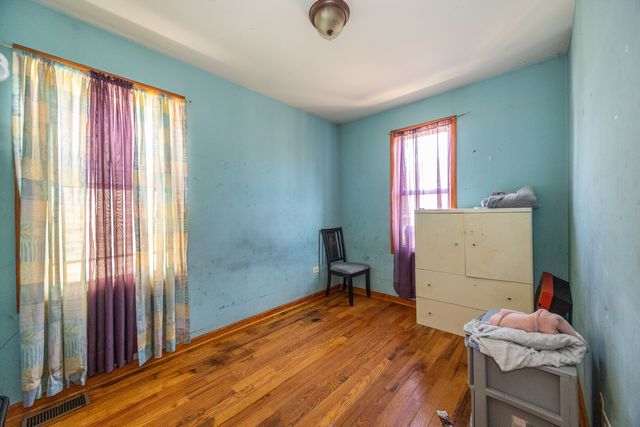 6443 S Talman Avenue, Chicago, IL 60629