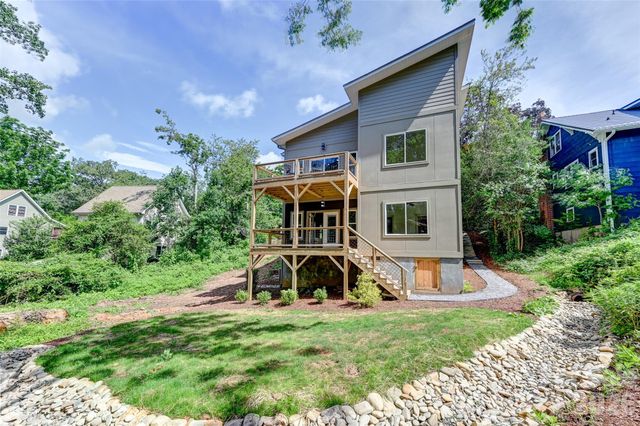 30 Sand Hill Road, Asheville, NC 28806