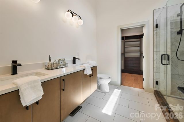 30 Sand Hill Road, Asheville, NC 28806