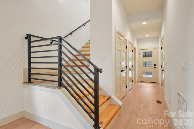 30 Sand Hill Road, Asheville, NC 28806