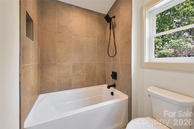 30 Sand Hill Road, Asheville, NC 28806