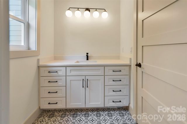 30 Sand Hill Road, Asheville, NC 28806